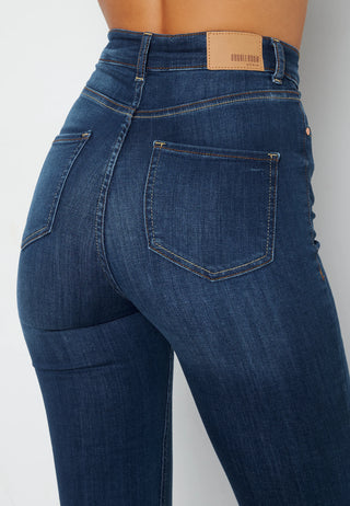 HIGH WAIST FLARED SUPERSTRETCH JEANS